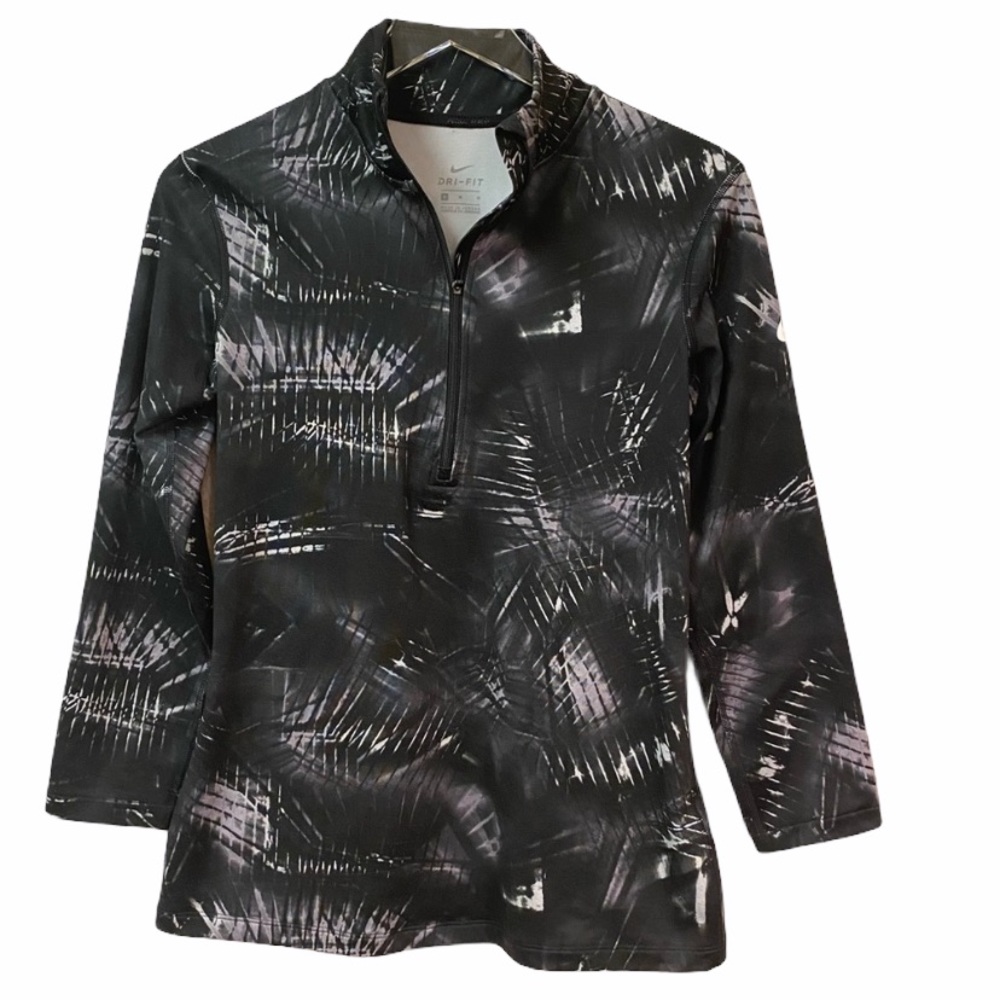 Nike Dri-Fit Black & White Pull Over size M